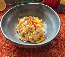 Рис с раковыми шейками в сливочном соусе