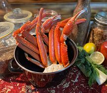 Конечности Краба стригуна в ароматном бульоне