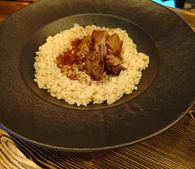 Телятина томленная с пастой орзо