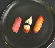 Суши с угрем