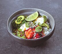 Поке боул с лососем