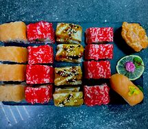 Сет роллов Ассорти с угрем