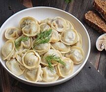 Домашние пельмени ручной лепки