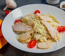 Цезарь с курицей