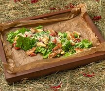 Салат Цезарь с курицей