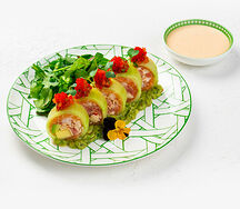 Сашими ролл с лососем, тунцом, креветкой и крабом