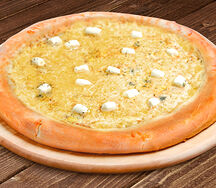 Пицца 5 сыров с горгонзолой 30 см на классическом тесте