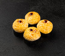 Половинка запеченного ролла с крабом кидо