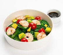 Салат с креветками и авокадо