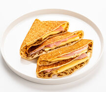 Блины с ветчиной и сыром