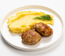 Котлетки из индейки с картофельным пюре