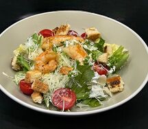 Салат Цезарь с креветками 