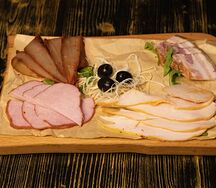 Нарезка мясная