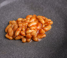 Фасоль в томатном соусе