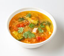 Հավով և ֆունչոզայով ապուր