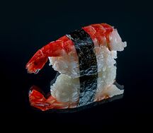 Суши с креветкой