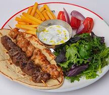 Հունական սուվլակի