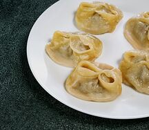 Манты из свинины и говядины