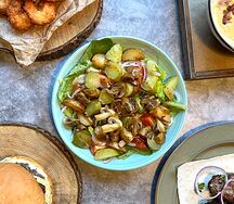 Салат с картофелем и грибами