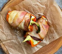 Перцы в беконе