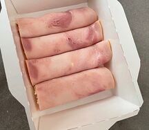 Рулетики из ветчины и сыра