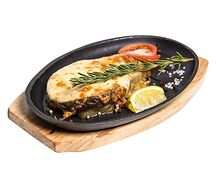 Семга с сыром и овощами