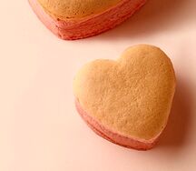 Pink castella small и топпинги