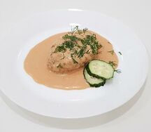 Котлета мясная в соусе