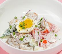 Салат с домашней копченой сметаной