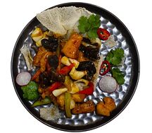 Морепродукты в сливовом соусе