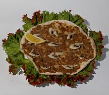 Ламаджо с грибами