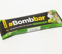 Bombbar батончик Фисташковая меренга
