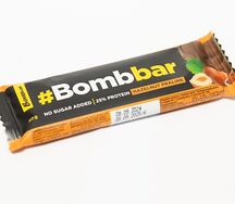Bombbar батончик Фундучное пралине