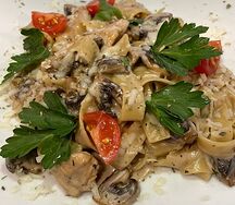 Феттуччине с курицей и грибами