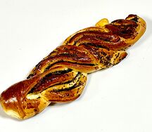 Косичка с маком
