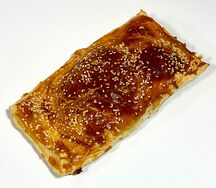 Слойка Курица, сыр, огурец