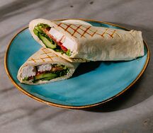 Тортилья с курочкой и творожным сыром