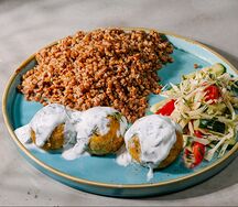 Гречневая кашка с котлетами из индейки