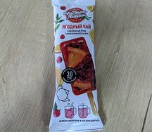 Клюквенный пунш с кусочками апельсина