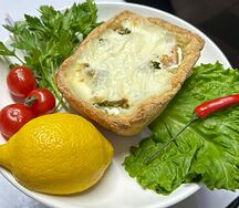 Киш Лорен с красной рыбой