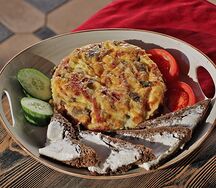 Омлет с пепперони и грибами