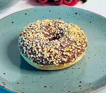Донат Nutty Cream