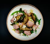 Салат с копчёной уткой