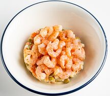 Салат Оливье с креветками