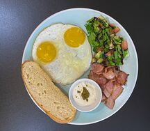 Яичница с беконом