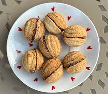 Орешек со сгущенкой