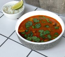 Пряный суп с морепродуктами