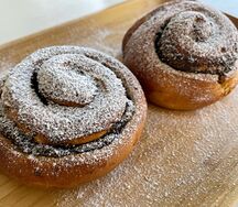 Рогалик с маком