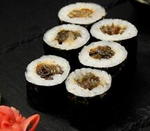 Маки с угрем