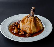 Пирог Мясника с говяжьим ребром и грибами